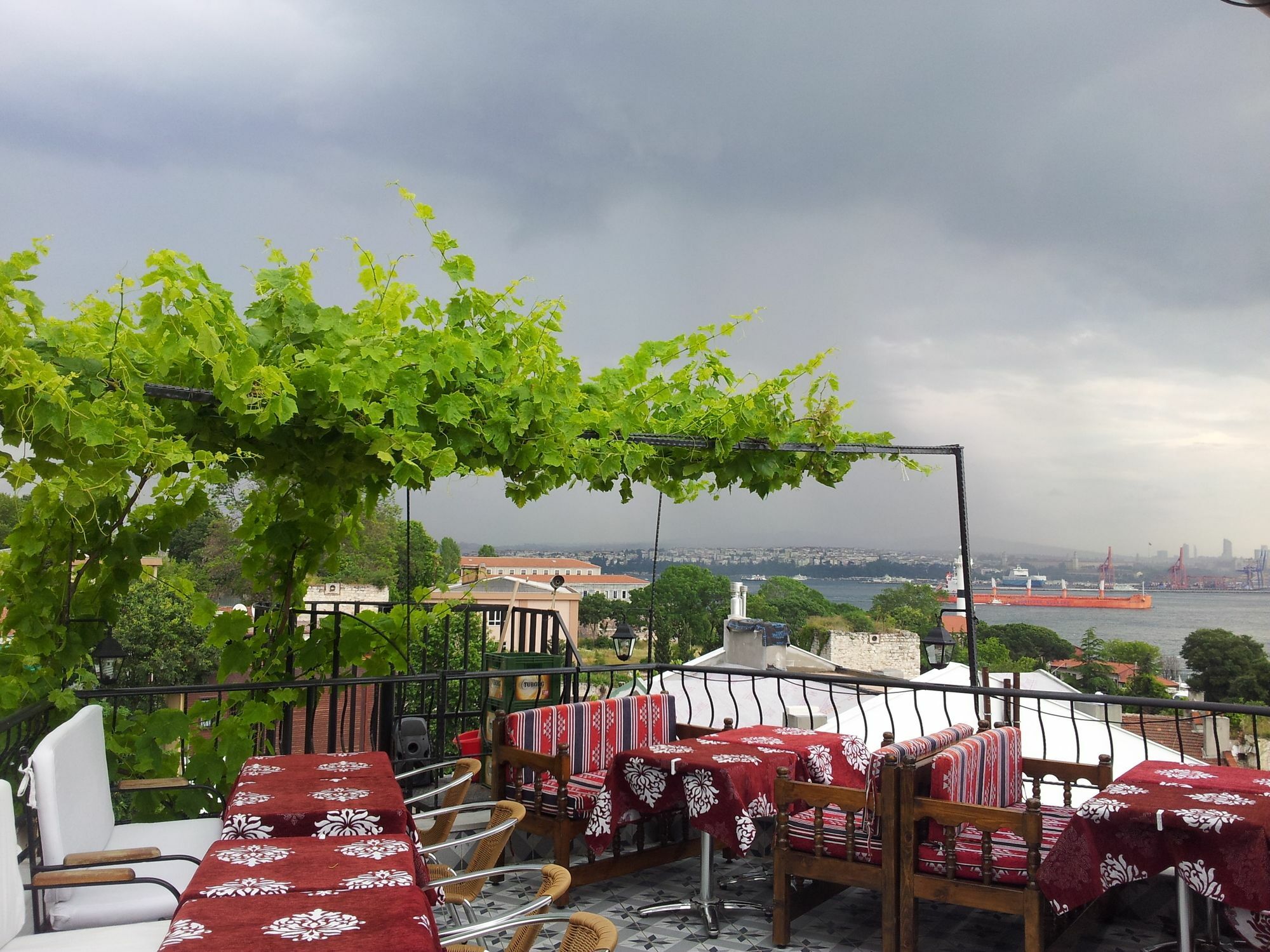 איסטמבול Metropolis Hostel & Guest House מראה חיצוני תמונה